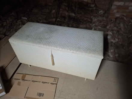 Photo of free Ottoman (Derby) #1
