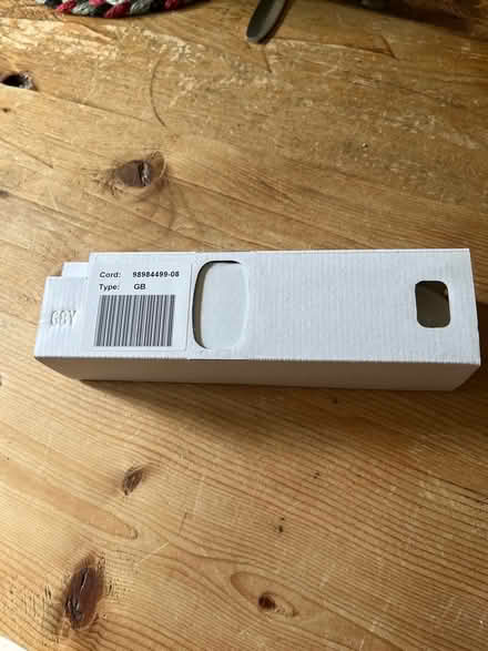 Photo of free Oral B toothbrush charger (Ellastone DE6) #2
