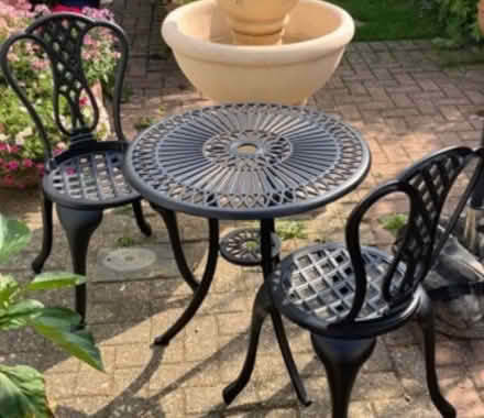 Photo of Old, cast iron round garden table with 2-4 chairs (Iver UB8) #1