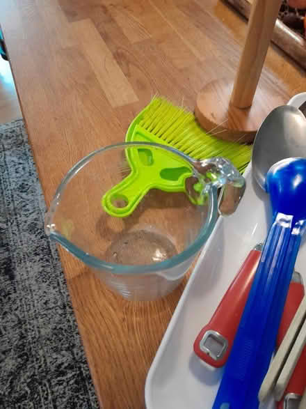 Photo of free Selection of Kitchen Utensils (Earley RG6) #3
