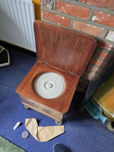 Photo of free Pee Pot (Cm14 5NT) #2