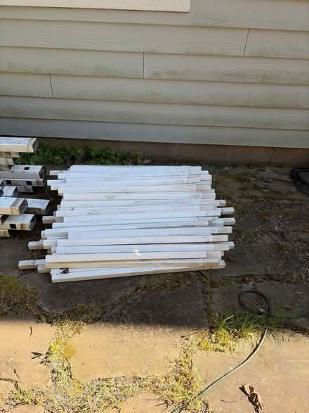 Photo of free Vinyl Deck Railing and hardware (East Rochester) #3