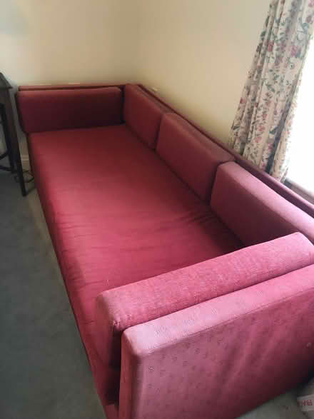 Photo of free red Sofa (Moreton-in-Marsh GL56) #1