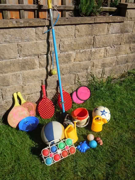 Photo of free Various garden/beach games & items (Burbage SK17) #2