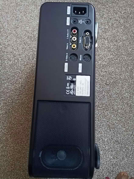 Photo of free philips projector ( not working repair / spare) (Chipping Norton OX7) #4