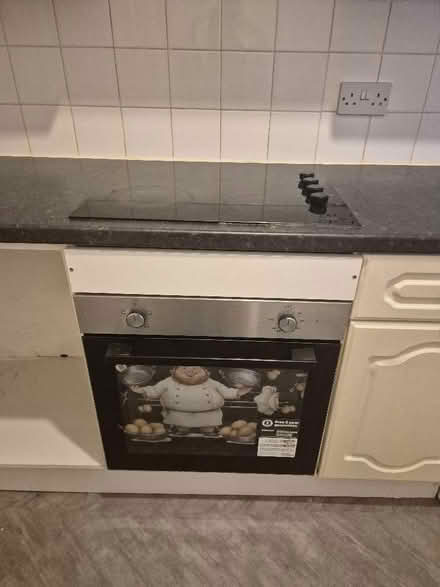 Photo of free 2x Sofas, integrated oven (brand new), Double mattress (Meadows Estate TW14) #4