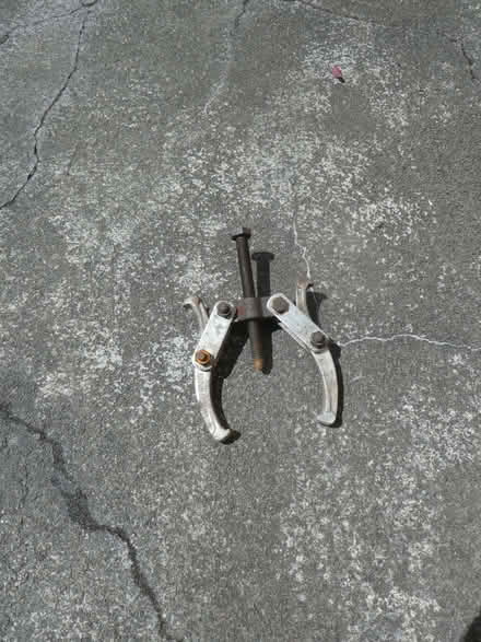 Photo of free hub/bearing puller (Whitestake PR4) #1
