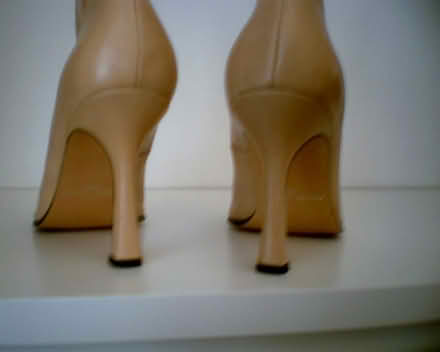 Photo of free Ankle Boots s.10 (Queen/Rutherford in Brampton) #2