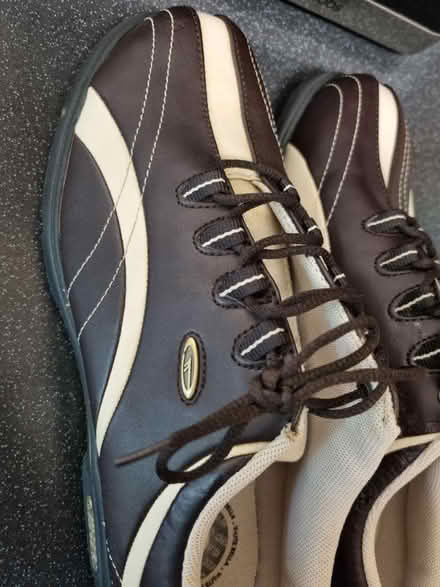 Photo of free Ladies golf shoes size 6 (SE20) #3