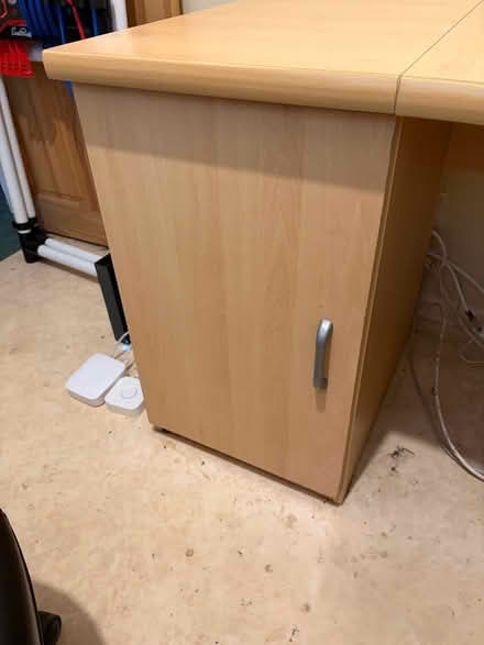 Photo of free Corner Desk (Ash GU12) #4