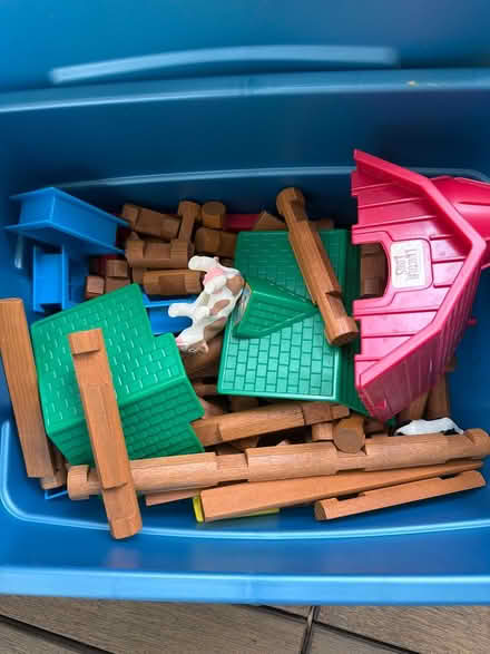 Photo of free Kids Lincoln log set (Del Ray) #2