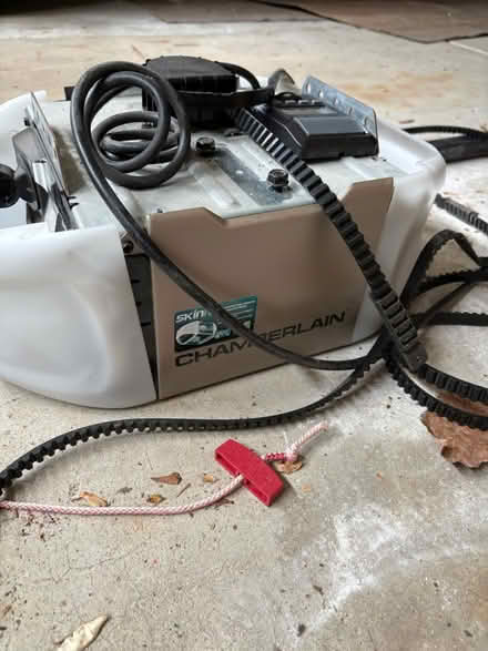 Photo of free Chamberlain Belt Drive Opener (1130 Westfield Way, Mundelein) #3