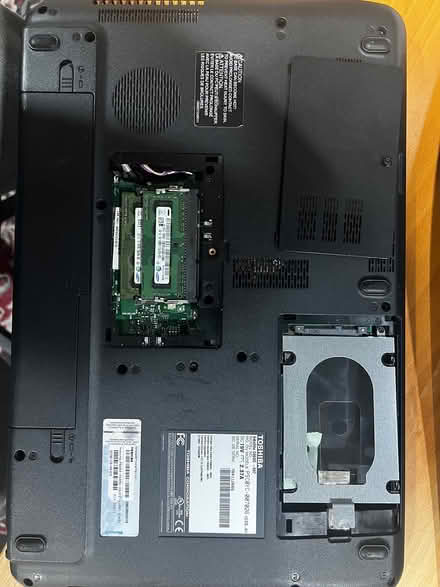 Photo of free Toshiba Satellite C650D -007 (Mavis & Burnhamthorpe) #1
