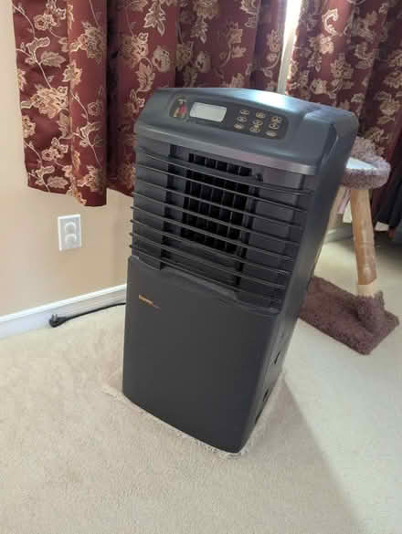 Photo of free Portable Air Conditioner (Nepean) #1