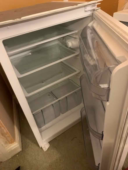 Photo of free Beaumatic integrated fridge (Baslow DE45) #1
