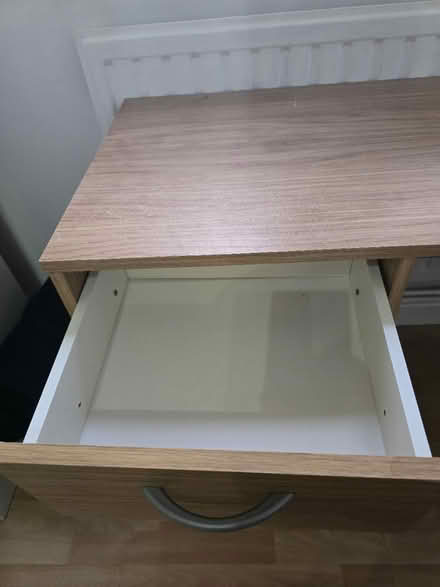 Photo of free Wood desk (SE1 4EU) #3