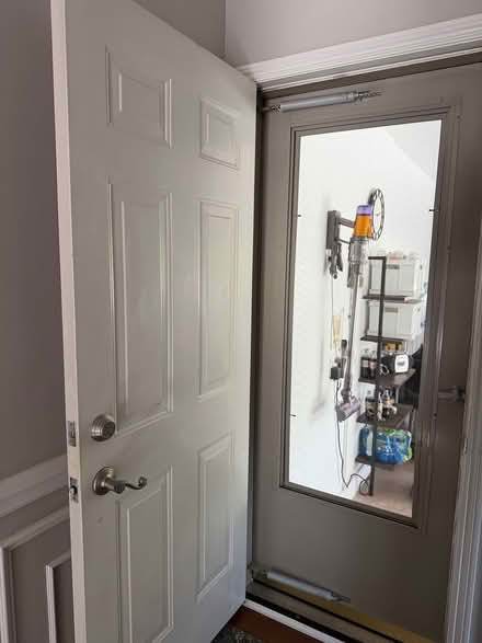 Photo of free 32 in firedoor and screen door (Sterling Heights) #3