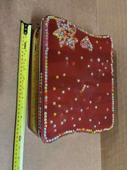 Photo of free Tin box, nicely decorated (Baseline and Beaumaris) #1