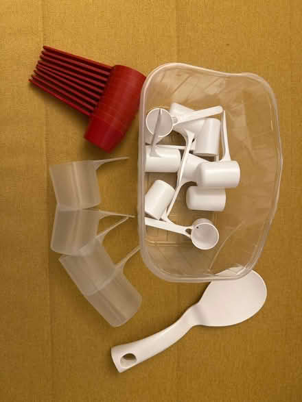 Photo of free Assorted scoops & a rice paddle (OX3 8TG) #1