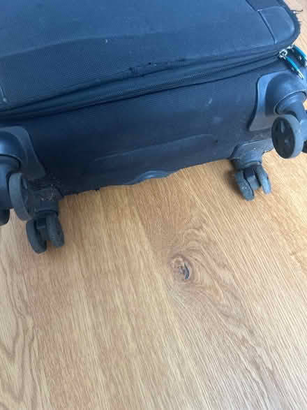 Photo of free Samsonite Carry On 4 Wheel Case (Tooting SW17) #4