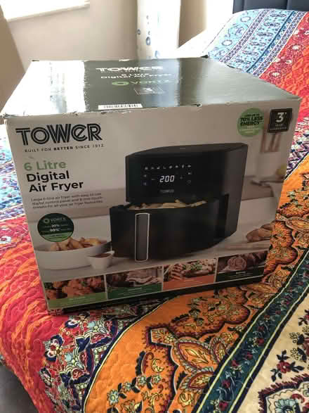 Photo of free Tower 6 ltr digital air-fryer (Lyneham OX7) #3