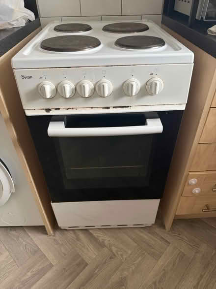 Photo of free Oven (WD4 8fn) #1