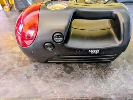 Photo of free TYRE inflator [car] (Chorley Moor PR7) #1