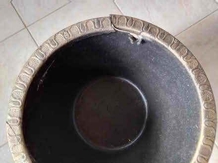 Photo of free Large outdoor plastic pot (Oadby) #2
