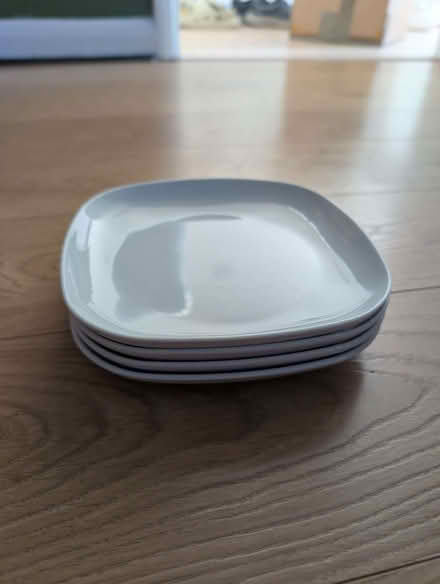 Photo of free IKEA VÄRDERA Side Plates (Grange Park SN5) #2