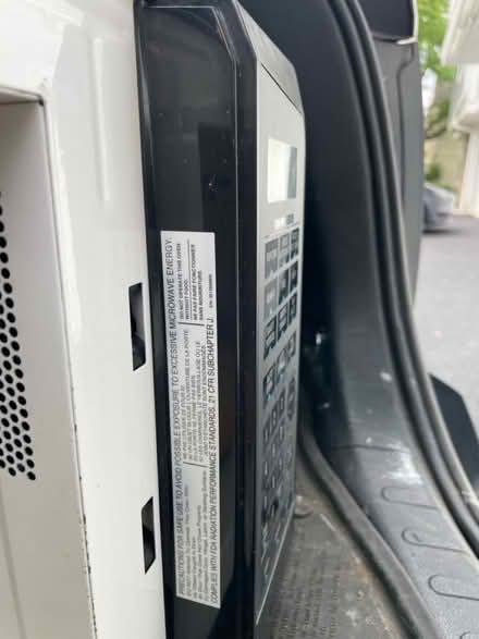 Photo of free working, GE Microwave (Mundelein) #2