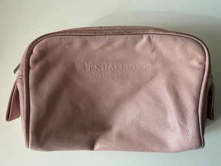 Photo of free Penhaligon’s leather make up bag (Salford M30) #1