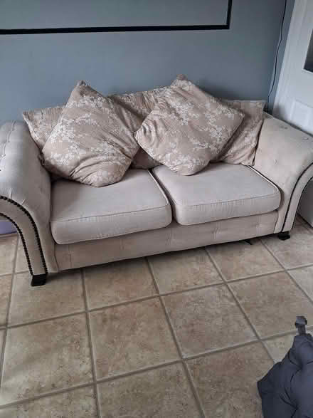Photo of free 2/3 seater sofa (loughton IG10) #1