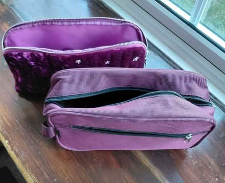 Photo of free Men Ladies bag (Twyford RG10) #2