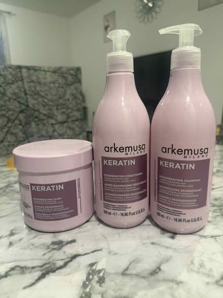Photo of free Hair care set (SE18 6YG S) #1
