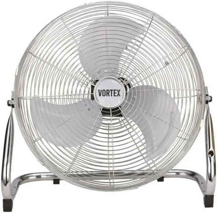 Photo of Fan (Birmingham B15) #1