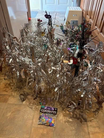 Photo of free 30th Birthday table decorations (Ash GU12) #1