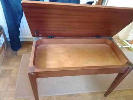 Photo of free Organ stool (Woodthorpe NG5) #1