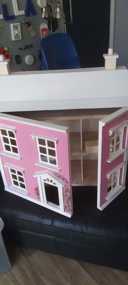 Photo of free Handmade doll's house (Harlow Fields DE22) #1
