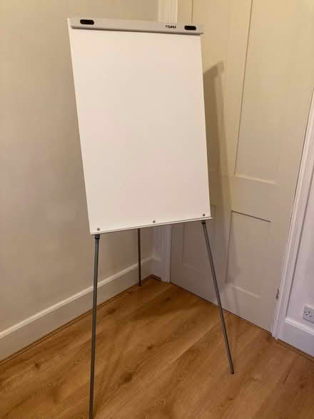 Photo of free Flipchart Easel (Walton-on-Thames KT12) #2