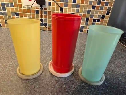 Photo of free Plastic beakers with lids (Morden Park SW20 9N) #1