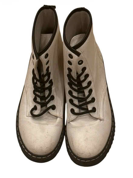 Photo of free Cloud AIR Woman’s Boots (Brooklyn Storage) #1