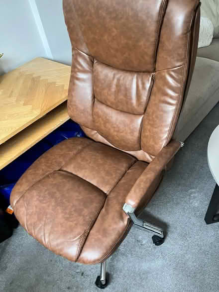 Photo of free Chair, office chair, drawers (Fulham SW6) #2