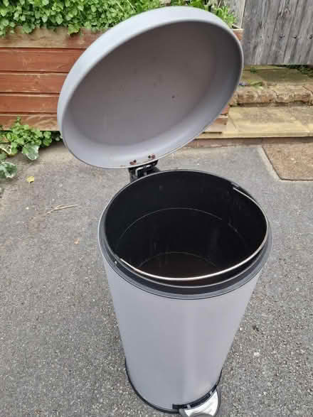 Photo of free Kitchen Bin (Heckmondwike) #2