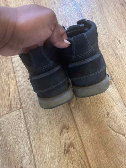 Photo of free Men Clark’s size 8.5 (N19) #2