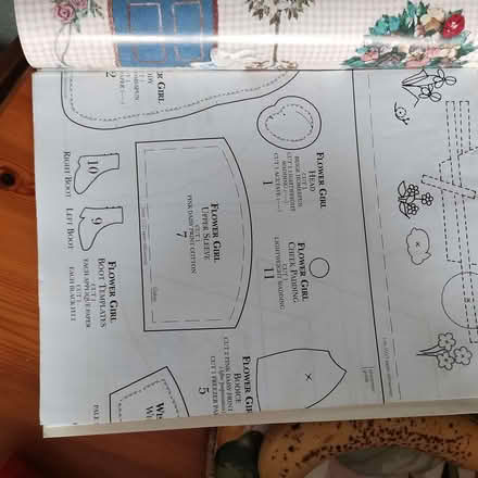 Photo of free A Pattern Book on How to Make a Patchwork Bag (Rayleigh SS6) #4
