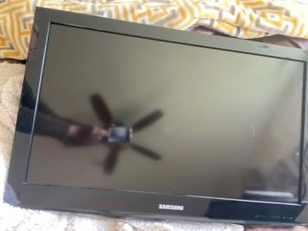 Photo of free Samsung 34” TV (1304 Sanderson Road Chesp) #1