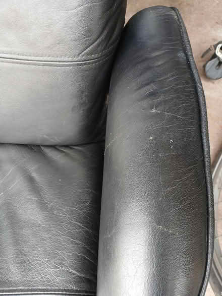 Photo of free Black swivel and reclining chair (Rowlands Gill NE39) #4