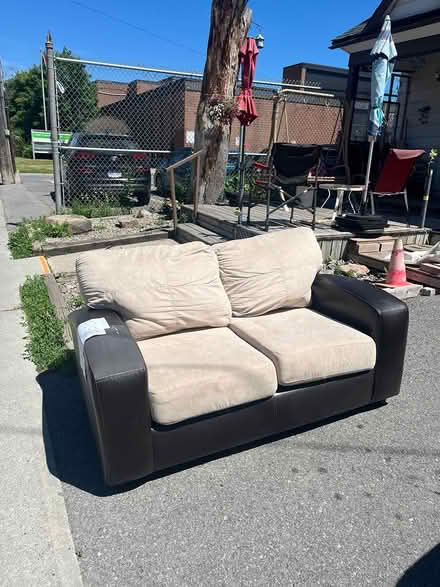 Photo of free couch (Hintonburg) #2