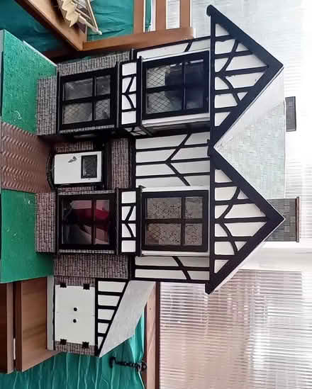 Photo of free Dolls house (Aylesbury HP19) #1