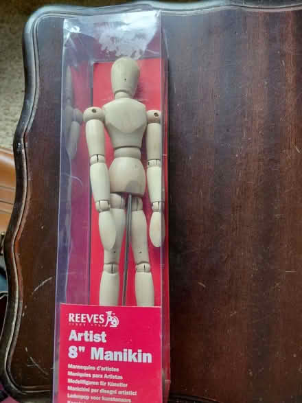 Photo of free Drawing Manikin (Twyford RG10) #1